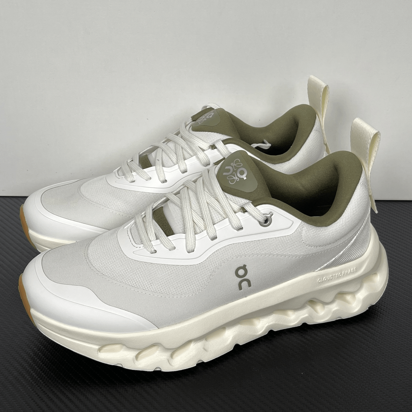 On Cloudtilt 2 x Loewe White Khaki