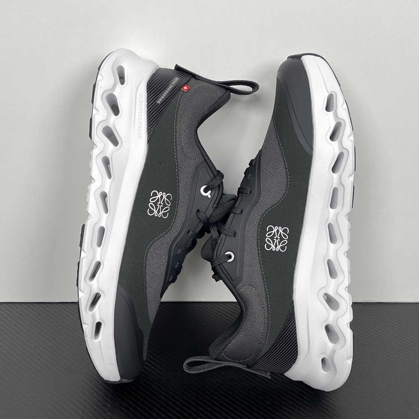 On Cloudtilt 2 x LOEWE Black