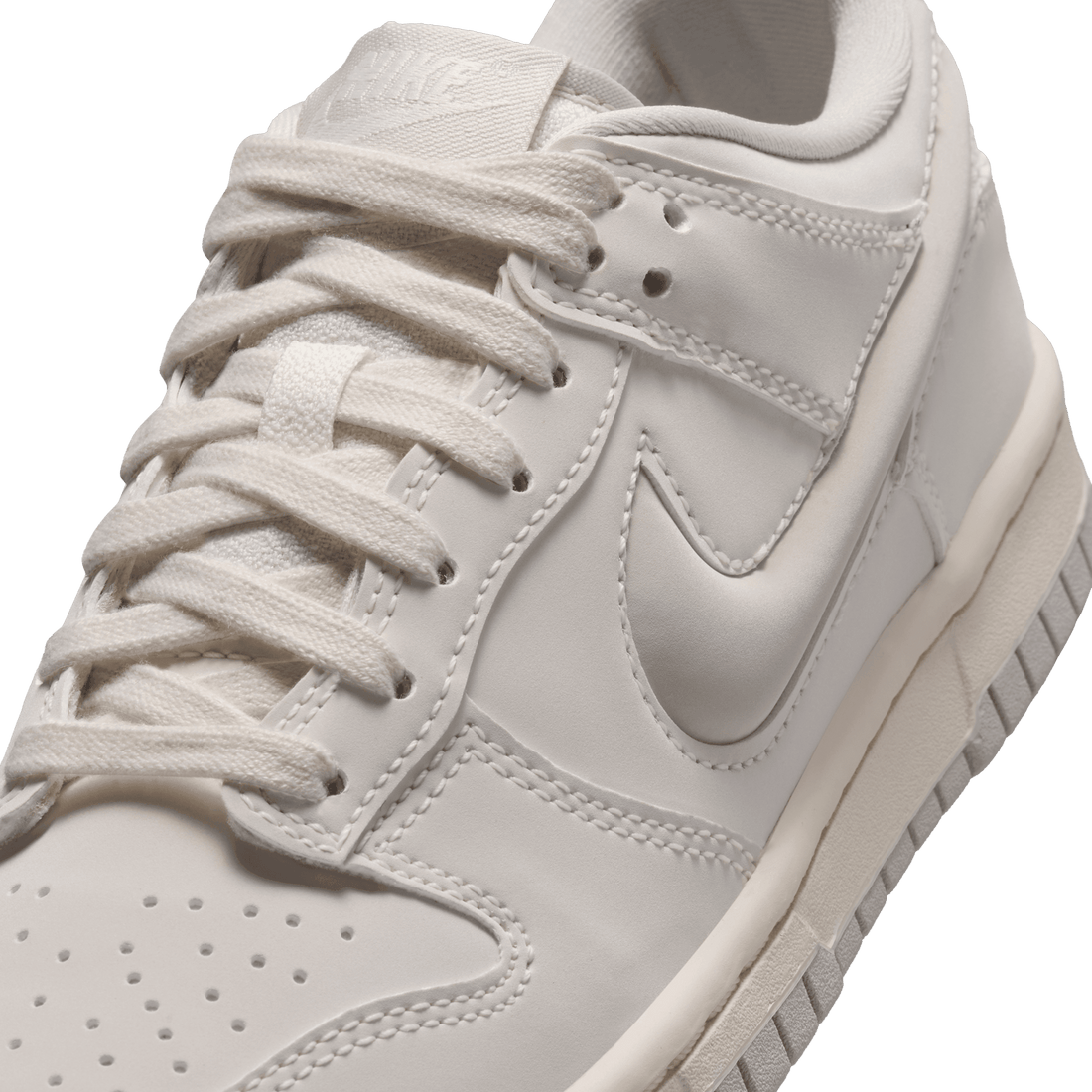 Nike Dunk Low LV8 Kids White