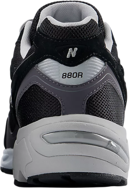 New Balance 880R Black